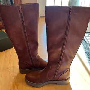 Cognac brown tall boots